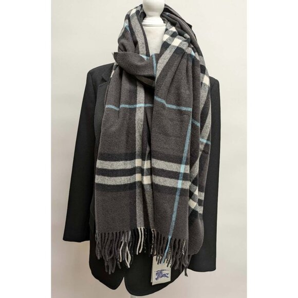 Burberry Washed Giant Check Cashmere Scarf Otter 8074793 - Picture 10 of 11